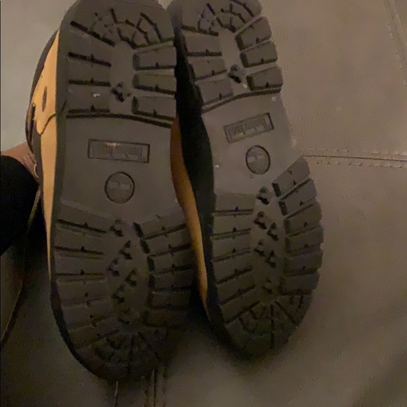 Timberlands Boots (650’s) - Picture 4 of 5
